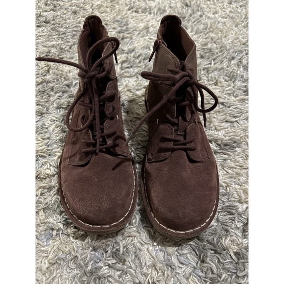 Clark's Tamitha Boots Purple Suede Sz 7 Euc - Picture 2 of 7